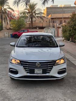 ئێم جی 5